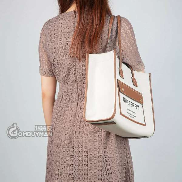 トートバッグ Burberry SS24 Small Freya Tote Bag 8044138 (8044138) 楽天市場】Burberry バーバリー Small Freya Tote Bag