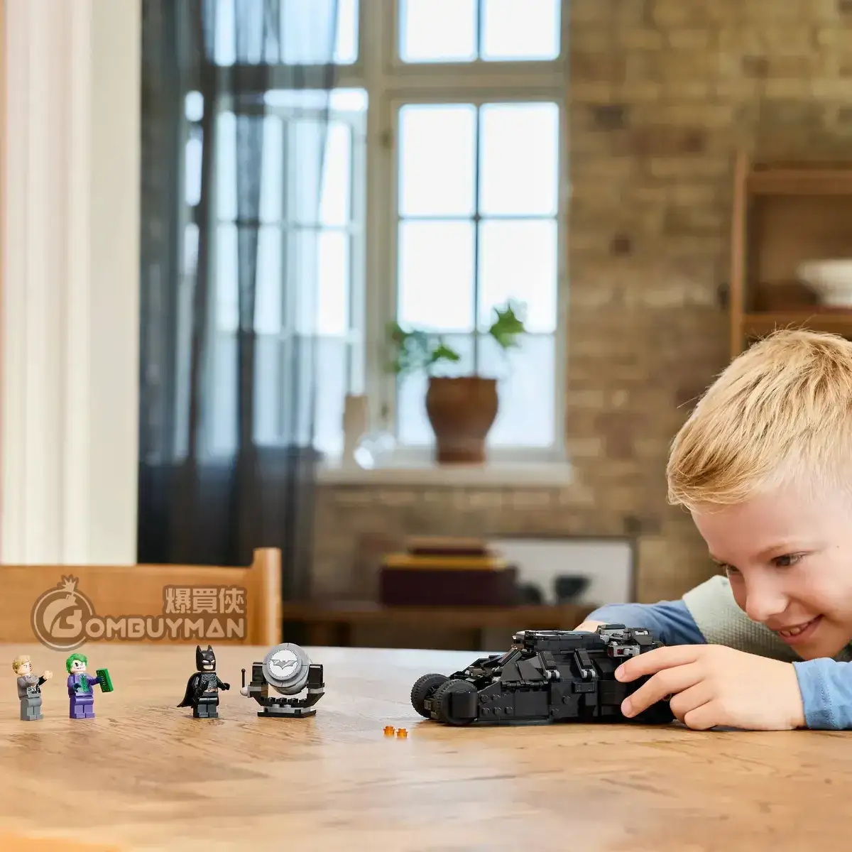 爆買】LEGO 76303 Batman™ Tumbler vs. Two-Face™ & The Joke 蝙蝠俠